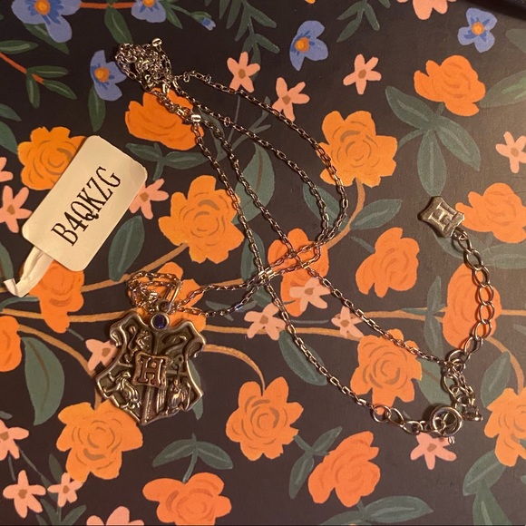 Charmed Aroma Sterling Silver Harry Potter Ravenclaw Hogwarts Emblem Necklace - Picture 2 of 4